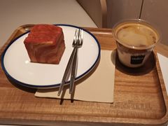 -LAVAZZA拉瓦萨咖啡(中航城君尚购物中心店)