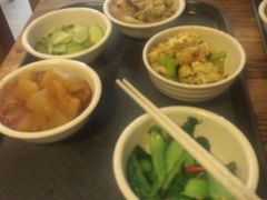 -一两饭川味素食餐厅
