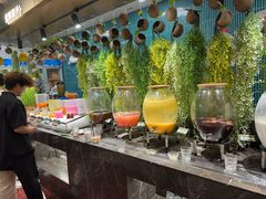 -金马门国际美食百汇(珞喻路店)