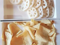 -八次方巴乡石锅鱼·金海湖水库活鱼(谷丰东路店)