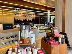 -星巴克臻选(上海虹桥新天地三店)