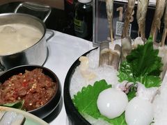 -红鼎豆捞·非遗鲍皇汤火锅(宝丰路店)