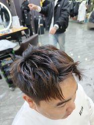 -藤野造型烫染·漂发