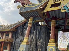 -七彩云南欢乐世界