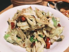 干红薯叶炒包菜-吃饭皇帝大土家民族菜(正大广场店)