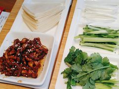-娜仁图雅蒙古美食村(33小镇店)