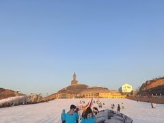 -采薇庄园四季滑雪场