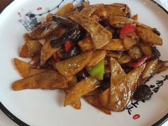 -那家老院子东北菜·饺子·小鸡炖蘑菇(艳华街店)