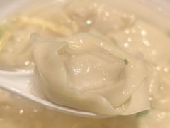 刀鱼馄饨-老半斋(福州路店)