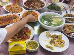 -洪霞餐馆