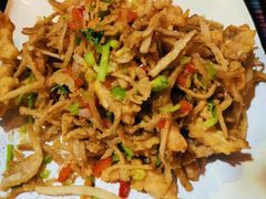 -香巴拉云南餐厅(华莱坞店)