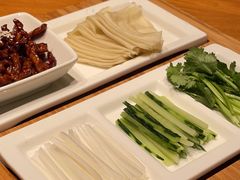 -娜仁图雅蒙古美食村(33小镇店)