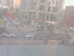 -龍歌自助小火锅(市南金茂湾店)