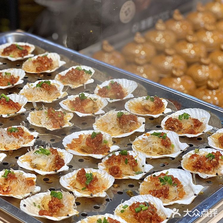 CBD附近的超豪华自助餐｜吃到扶墙出！