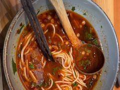 -百春原湖南牛肉粉(百联世纪店)