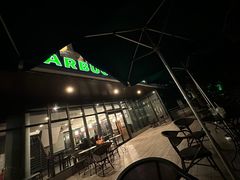 -星巴克(南宁民歌湖店)