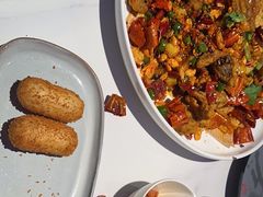 -钳小柒·小龙虾蓝龙王烧烤夜宵(长寿路店)