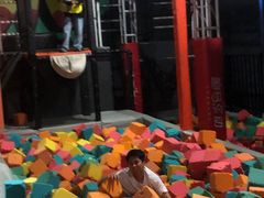 -嗨马乐动室内潮玩运动·团建·轰趴·桌游(南丰汇店)