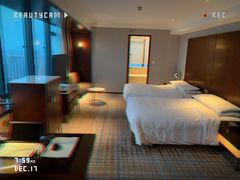 -上海龙之梦万丽酒店