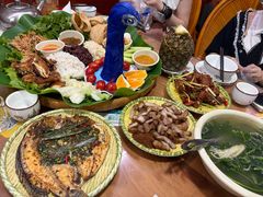 -沐毫傣泐云南菜孔雀宴•手抓饭傣味烧烤(曼听公园店)