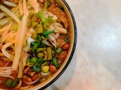 -忆螺巷螺蛳粉(步行街小巷店)