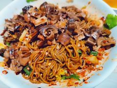 -崇州余荞面(落虹桥店)