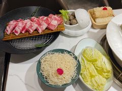 -领鲜天下·焗海鲜·花胶鸡(天目里店)