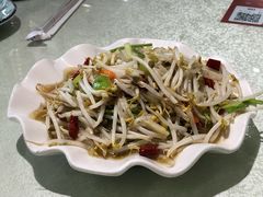 炒豆芽-东门老磨坊羊汤馆(兰山新东关店)