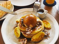 -ROAST coffee & eatery