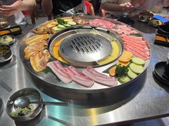 -哈哈碳都·牛肋条无限自助烤肉(台江万达店)