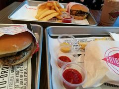 蘑菇牛肉汉堡-FATBURGER 特富客汉堡(外交公寓店)