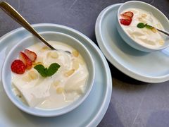 草莓杏仁豆腐-江南里·新浙菜(苏州大悦城店)