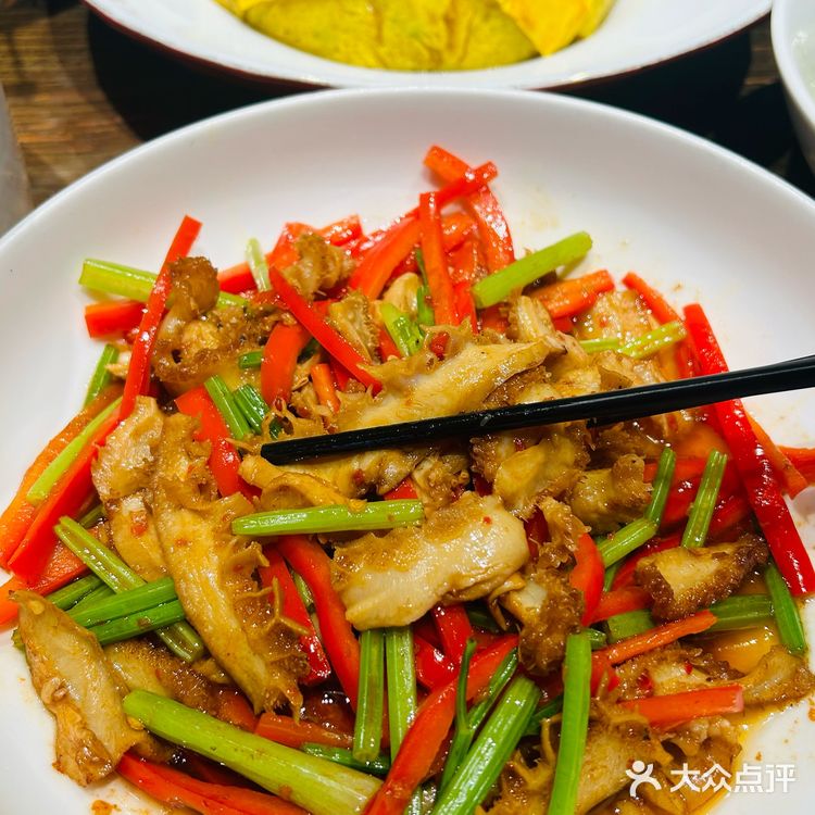 在长沙想吃地道的永州血鸭？那我只能说…..