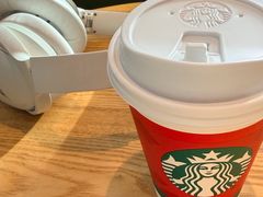 -星巴克(北京枫尚奥莱店)