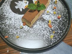 经典提拉米苏芝士蛋糕-YUE·6·西式融合餐厅(外滩六号店)
