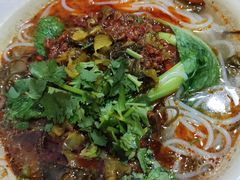 酸菜麻辣米线-天府米线笼笼肉夹馍(钟楼小区店)