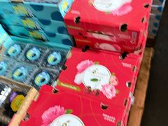 -上海龙吴水胜海发市场