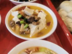 -蓝田九大碗民俗食府(蓝田店)