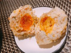 咸蛋黄狮子头-十面春风·江南面馆(崇宁路店)