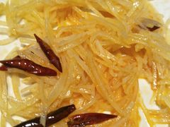 酸辣土豆丝-老昌春饼(中央大街店)