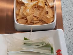 -七欣天香辣蟹火锅(闵行浦江欢乐颂店)