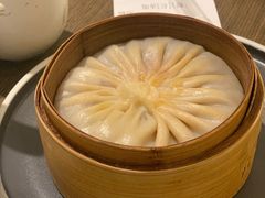 蟹黄吸管汤包-隆喜元鱼汤包·海鲜(中联广场店)