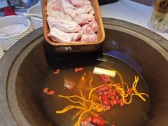 -阿山卓·野生菌火锅·纳西火塘烤肉