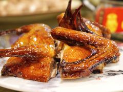 烤乳鸽-尚竹阁冬瓜盅·18年地标美食(平洲店)