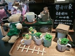 -星巴克(杭州湖滨银泰E区店)