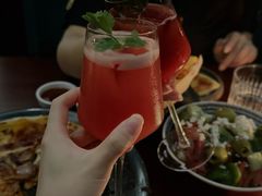 -毛毛虫酒吧