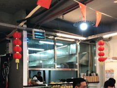 大堂-老何太太鹤岗小串·团建聚餐(龙华店)