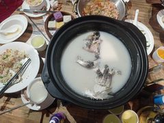 -香山湖家家宴(中山陵店)