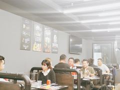 大堂-老吕涮羊肉•东北原味烧烤•大油边•烤鱼(五角场店)
