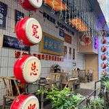 南宁探店｜市井味儿十足的臭豆腐肥肠煲